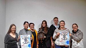 Zum Projektteam des Musicals „Die magische Kuckucksuhr“ gehören von links Saskia Weber, Sabrina Hettich, Musikvereinsvorsitzende  Nicole ...