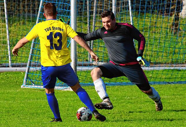 Bild 6: Der TuS Stetten siegt beim FV Degerfelden deutlich mit 7:1 &ndash; und wir haben die Bilder!