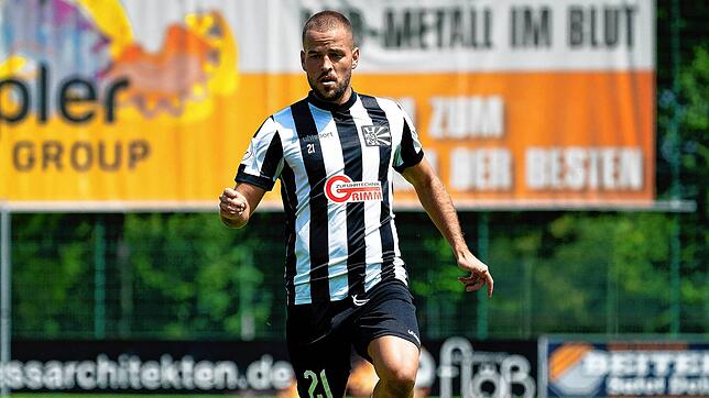 Der Neuzugang Ivo Colic wusste im Mittelfeld des FC 08 Villingen zu überzeugen und krönte seine Leistung mit einem Traumtor aus 25 ...