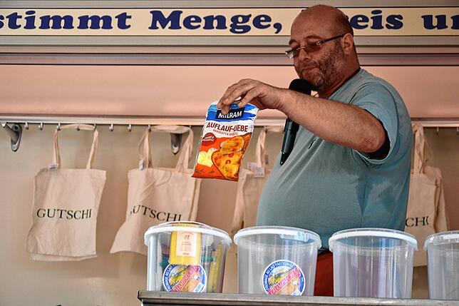 Bild 17: Bilder des Hamburger Fischmarkt in Todtmoos