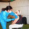 Lioba Kühne nutzt wie auch die anderen Hausärzte die Möglichkeit, die Corona-Impfung für ihre eigenen Patienten im Schnelltest- und ...