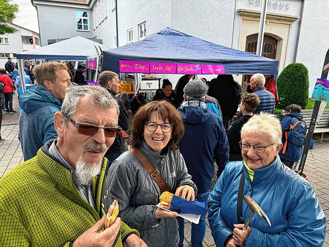 Mehr als 15 Ailinger Vereine und Gastronomen boten ihren Gäste Speisen und Getränke für jeden Geschmack.