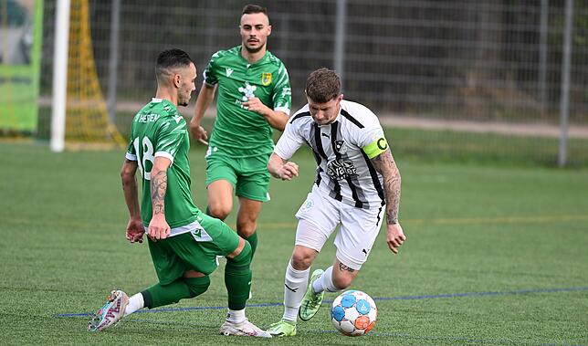 Bild 36: FC Wittlingen setzt sich mit 2:0 beim SV Herten durch &ndash; und wir haben Bilder!