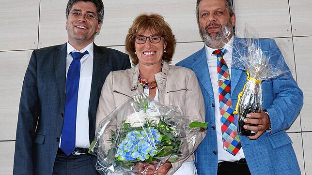 Bürgermeister Michael Scharf will die Geschicke der Stadt nun wegen der Corona-Krise länger lenken, als geplant. Das Bild zeigt ihn mit ...