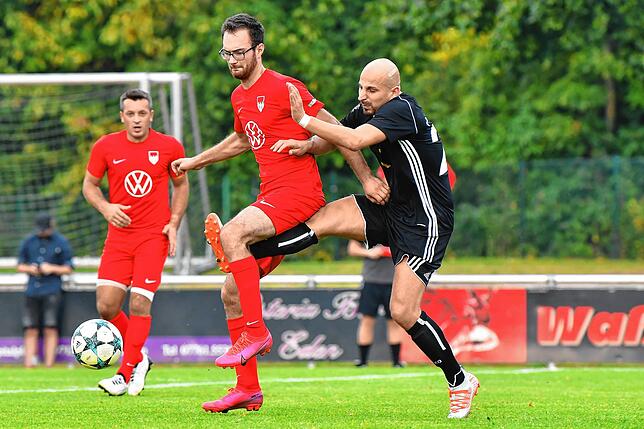 Bild 15: FC Wallbach setzt sich knapp mit 2:1 gegen den FC Tiengen 08 durch &ndash; und wir haben Bilder