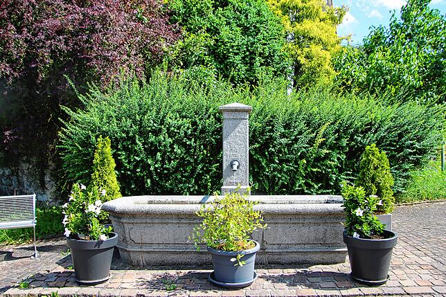 Der Dorfbrunnen von Mindersdorf.
