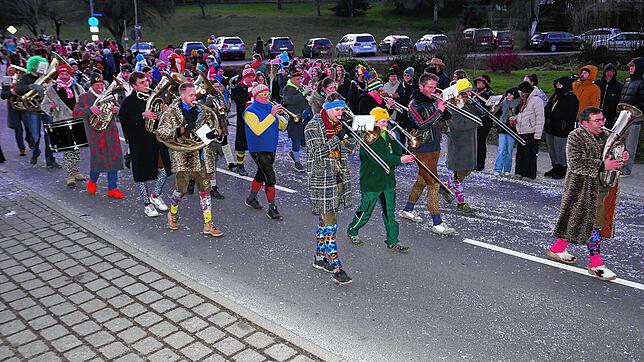 Bild 26: Zunftmeisterempfang und Dämmerungsumzug der Narrenzunft Untersigginger Füchse (2/2)