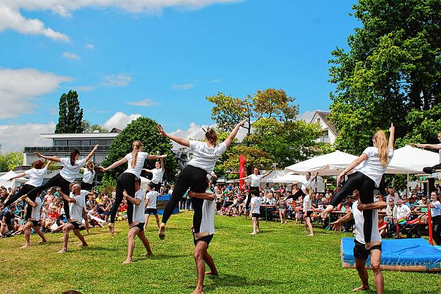 Bild 18: Bilder vom Hafenfest-Sonntag mit einer großen Turn-Show (2)
