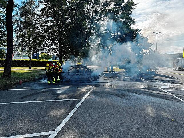Die Singener Feuerwehr hatte das Feuer schnell unter Kontrolle.