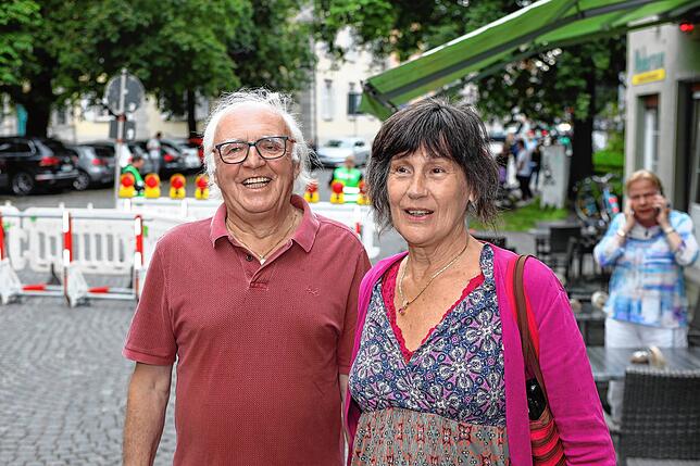 Bild 29: Bilder vom Gassenfreitag (Teil 1): Die Besucher kehren in den ältesten Stadtteil zurück