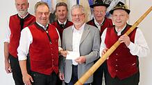 Bei der Spendenübergabe (von links): Werner Gänswein, Wolfgang Frech, Friedmut Maag, Roland Wehrle, Erich Philipp und Peter Bächle.