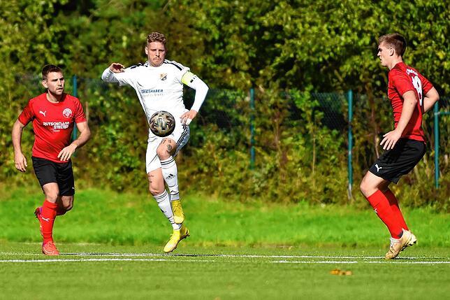 Bild 3: FC Hochrhein siegt mit 5:2 beim SV 08 Laufenburg II &ndash; und wir haben Bilder!