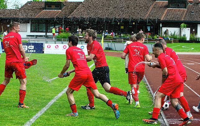 Bild 18: FC RW Salem besiegt auch den SV Mühlhausen. Wir haben die besten Bilder!