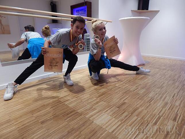 Ramon Espinosa und Lea-Marie Pollini aus Salem von der Tanzschule Päsler in Überlingen sind Deutsche Meister im Hip-Hop. Als Duo haben ...