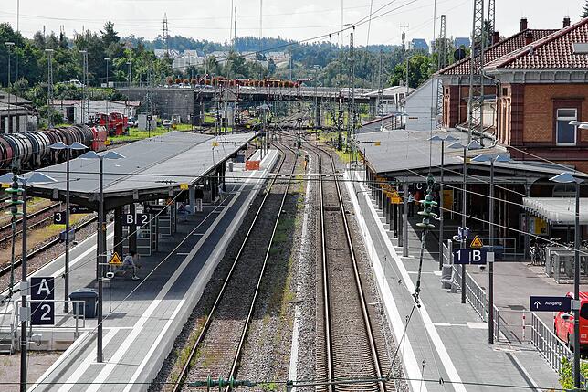 Am Villinger Bahnhof, hier ein Archivbild, registriert die Bundespolizei im Vergleich zu Donaueschingen und Tuttlingen die meisten ...