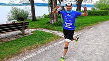 Nur eines von vielen Beispielen: Der Stockacher Ultraläufer Benedikt Hoffmann, hier auf der Strecke des Lake Estates Halbmarathon ...