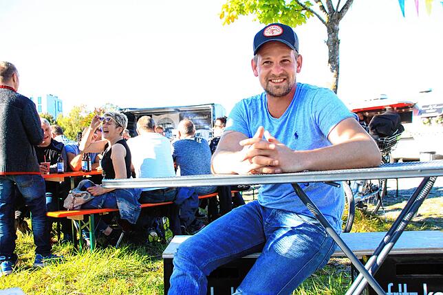 Veranstalter Markus Fetscher, hier beim ersten Streetfood-Markt in Friedrichshafen 2019. (Archivbild)