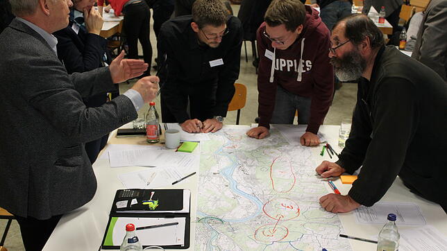 Beteiligungsverfahren zur A98: Im November 2019 fand die erste Planungswerkstatt der Deges in Albbruck.