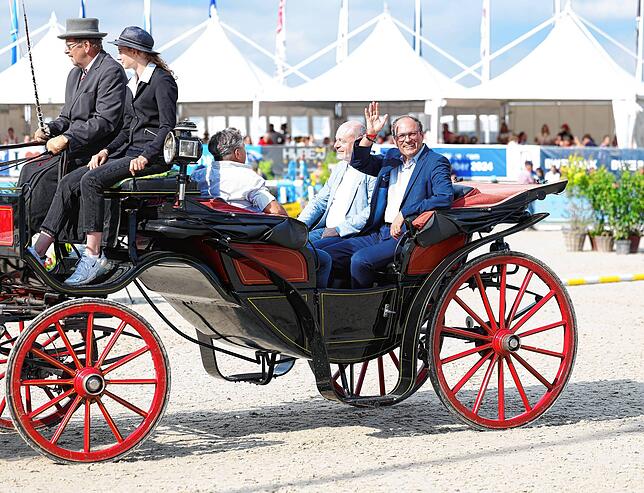 Bild 8: Der Turniersamstag beim Fest der Pferde sorgte endlich für volles Haus