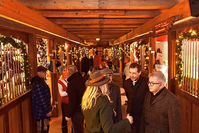 Bild 25: So glitzernd startet die Fürstenberg-Weihnachtswelt in Donaueschingen