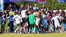 So jubelten die Spieler der SG Schwarzwald-Union, nachdem sie das Topspiel in der Nachspielzeit gedreht hatten.