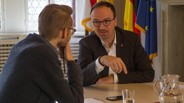 Ein Bürgerfond für den Hafner? Mit ihm will der Konstanzer Oberbürgermeister Uli Burchardt das größte geplante Wohngebiet der Stadt frei ...