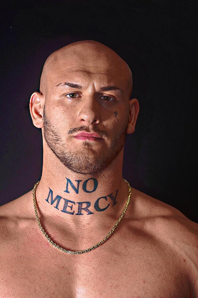 Der heute 22-jährige Christian Fischer strebt eine Profikarriere in der Vollkontakt-Kampfsportart MMA an.