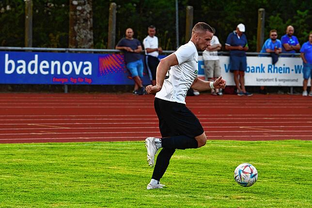 Bild 15: SG FC Wehr-Brennet gewinnt Pokal-Derby gegen SV Schopfheim mit 7:0 &ndash; und wir haben Bilder!