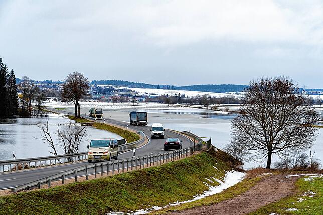 Die Donau zwischen Pfohren und Donaueschingen.