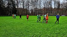 Die FSG Zizenhausen/H./H. jubelt nach dem Heimerfolg in der Kreisliga A