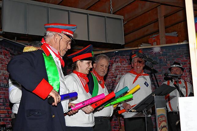 Bild 23: Unterkirnach: Bilder vom Hausball der Lumpen´s Kapelle