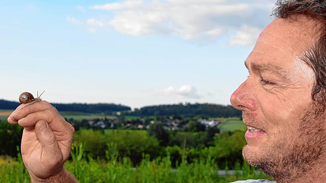 Andres Hartrich hat seit 2013 eine Schneckenzucht. Doch aufgrund trockener Sommer musste er den Verkauf im vergangenen Jahr stoppen, um ...