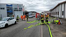 Vorsicht Gasaustritt: Zu einem Großeinsatz der Feuerwehr ist es am Donnerstagmorgen im Gottmadinger Gewerbegebiet Goldbühl gekommen.