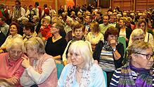 Hunderte Besucher in der vollbesetzten Bundschuhhalle waren zum Neujahrsempfang der Gemeinde gekommen und waren von „Jubiläumsstory“ von ...