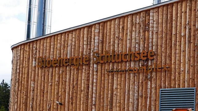 In Schluchsee ist die Nahwärmezentrale von Solarcomplex schon in Betrieb, in Häusern steht der Standort des Gebäudes fest.