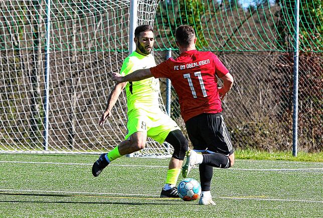Bild 13: Die besten Bilder vom Spitzenspiel zwischen dem FC Überlingen und dem Türk SV Singen