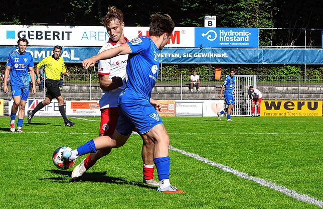 Bild 32: Rasantes 2:2 zwischen SC Pfullendorf und 1. FC Rielasingen-Arlen. Wir waren mit der Kamera dabei!
