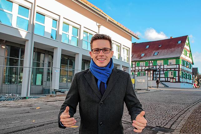 Steißlingens Bürgermeister Benjamin Mors steht für die neuer Generation von Rathauschefs im Hegau.