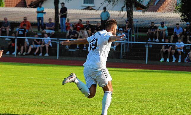 Bild 2: SV 08 Laufenburg bezwingt SC Wyhl mit 5:0 &ndash; und wir haben Bilder!