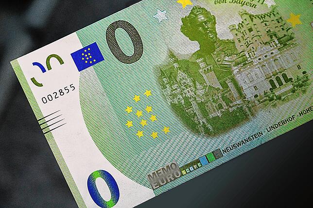 Das Bild zeigt einen 0-Euro-Schein. Die Corona-Krise hat Geldfälschern das Handwerk erschwert.