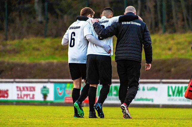 Bild 22: SV 08 Laufenburg II bremst FC 08 Bad Säckingen mit 1:1 im Verfolgerduell &ndash; und wir haben Bilder!
