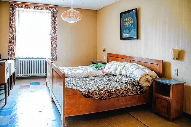 Bild 6: Vom Keller bis in den Dachboden: Im alten Gasthaus &bdquo;Linde&ldquo; werden Erinnerungen an damals wach