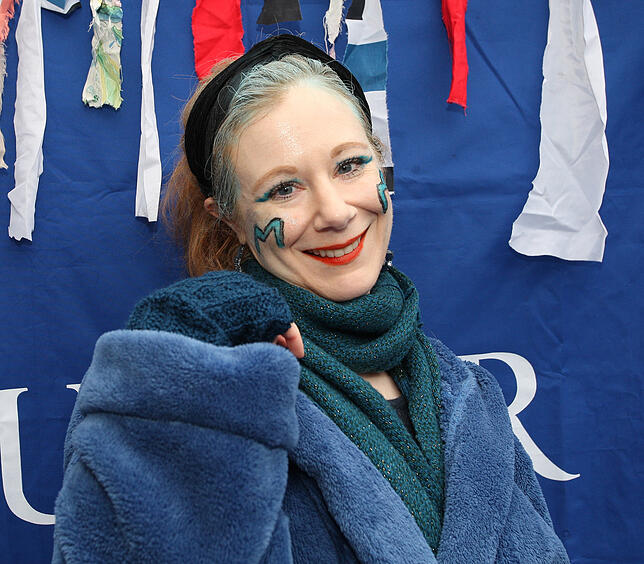 Madame Blau.