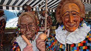 Wurst und Weckle stehen für die Kinder im Mittelpunkt beim Narrolauf in Laufenburg.