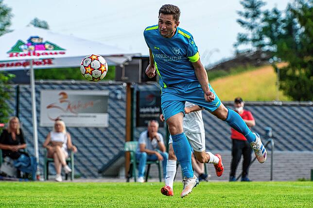 Treffsicher: Mit zwei Treffern hatte Kapitän Marco Holzapfel erheblichen Anteil am 8:0-Kantersieg des SV Buch gegen den FC Rot-Weiß ...