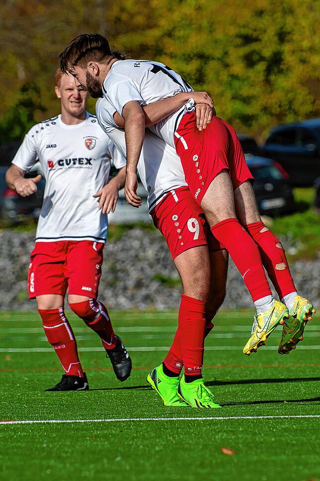Bild 14: FC Schlüchttal gewinnt gegen die SG Höchenschwand/Häusern mit 3:1 &ndash; und wir haben Bilder!