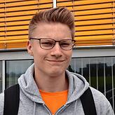 Luca Rößler (16): Gefühlt ist es ziemlich gut gelaufen bei der Deutschklausur heute. Das einzige Problem dürfte wohl sein, dass ich ...