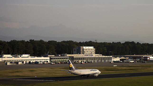 Ein Darlehen in Höhe von einer Million Euro erhält der Bodensee-Airport nun vom Land Baden-Württemberg. Bei den Verhandlungen zum ...