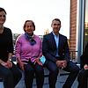 Die Initiatorin und die Ausrichter des neuen Mindelsee-Stipendiums. Von links: Rebecca Off (Kilometer1), Sylvia Kalocsai (Initiatorin ...
