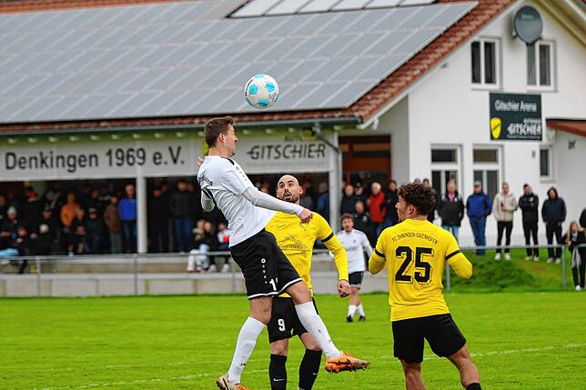 Bild 18: Unsere Bildergalerie zum Bezirksliga-Duell zwischen dem SV Denkingen dem FC Öhningen-Gaienhofen